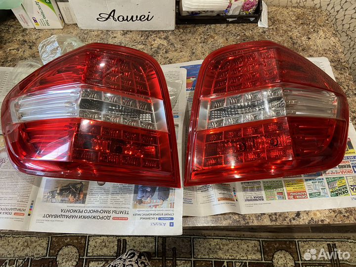 Mercedes ML W164 комплект задних LED фонарей