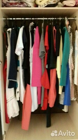 Много одежды