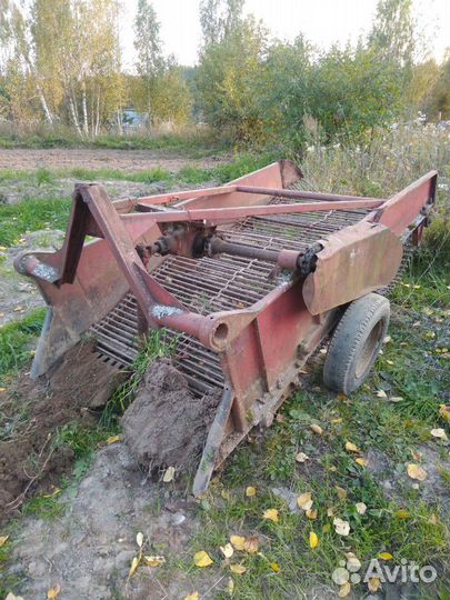 Вспашка земли трактором, расчистка участков