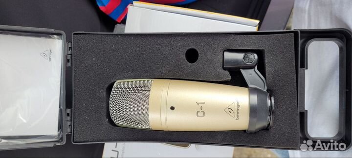 Комплект звукового оборудования для записи голоса