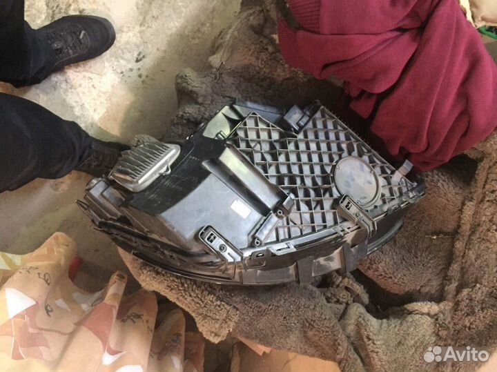 Фара левая Mercedes 253 GLC 15-18г