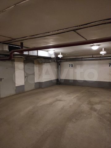 Машиноместо, 18 м²