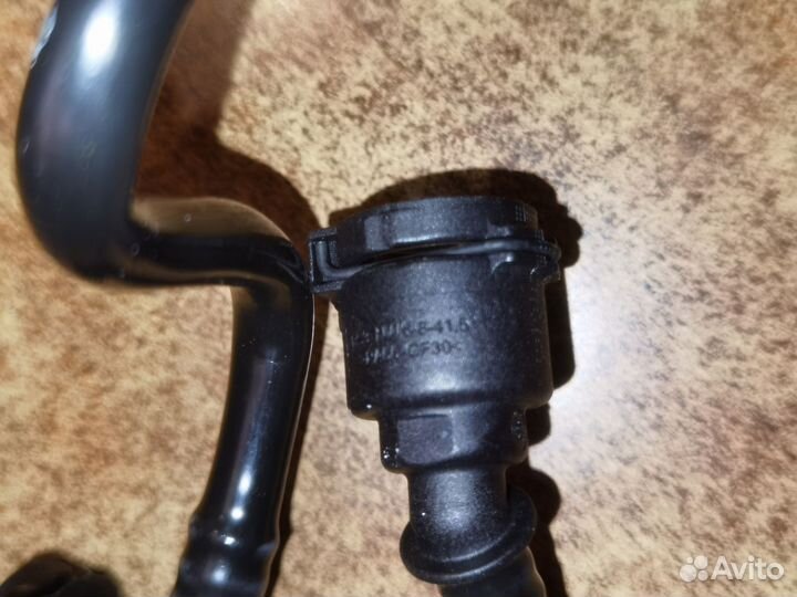 Трубка вентиляционная Mercedes W213