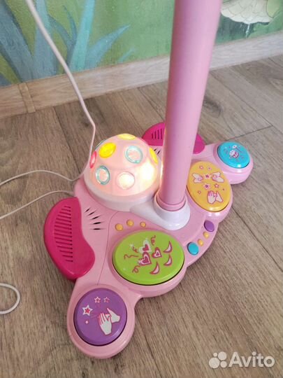 Микрофон детский на стойке WinFun