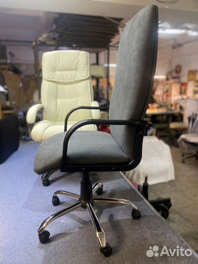 Компьютерное офисное кресло