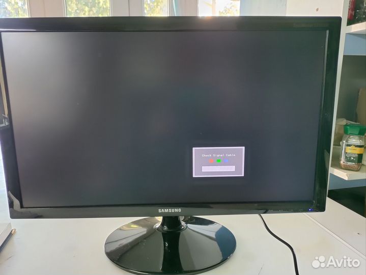 Монитор Samsung-61см