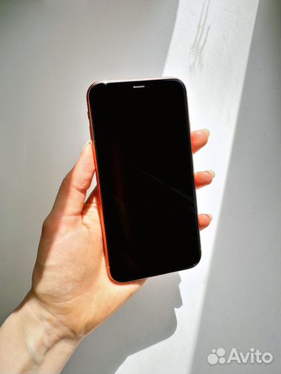iPhone Xr, 64 ГБ