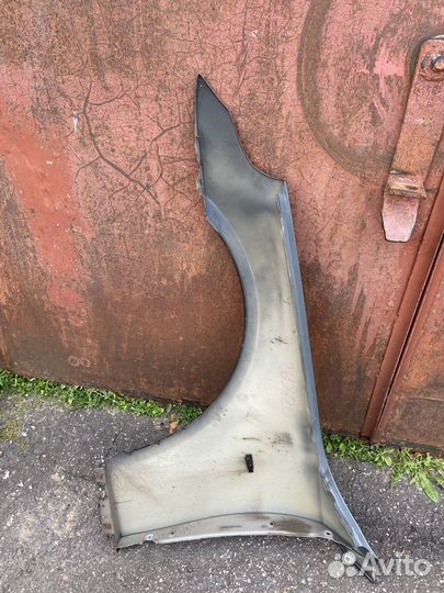 Крыло переднее правое BMW 5 E60, E61 Арт. 260420