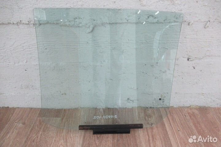 Стекло двери задней правой Getz 2002-2010