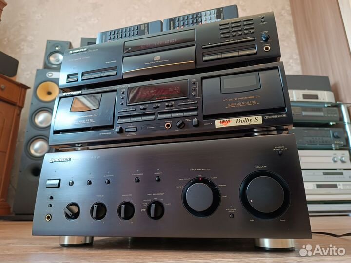 Топовый стерео усилитель Pioneer A-702R