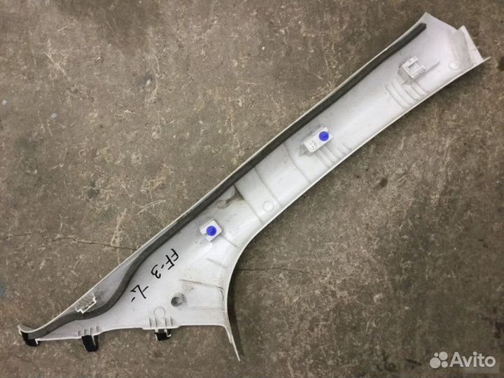 Обшивка стойки передней левой Ford Focus 2 2011