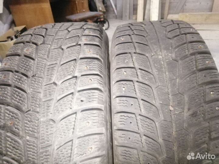 Michelin Agilis 215/60 R16 100Q