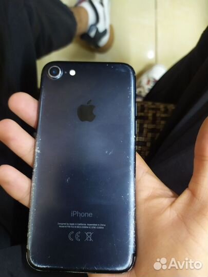 Телефон iPhone 7 32гб