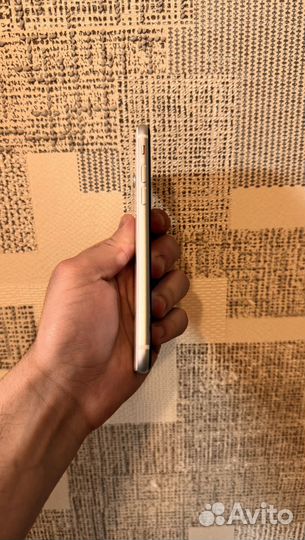 iPhone SE (2020), 128 ГБ