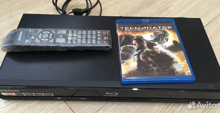 Blu-ray pleer samsung + диск в подарок