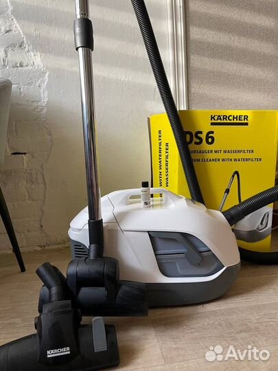 Пылесос karcher DS 6 premium plus белый