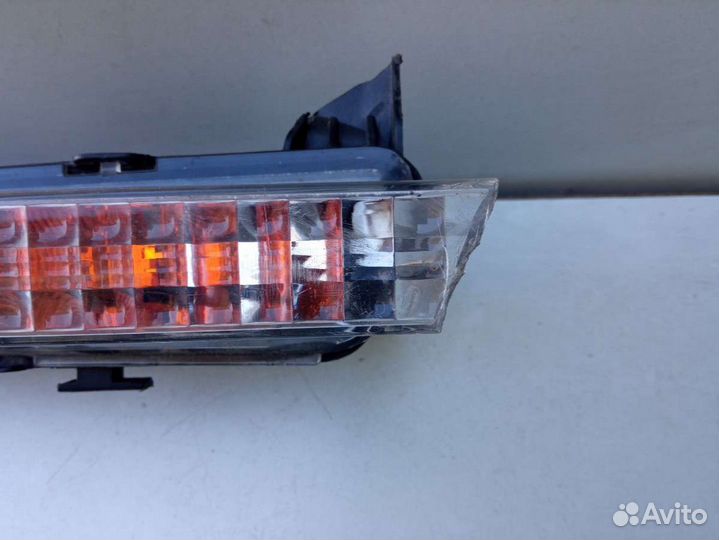 Поворотник левый Audi Q7 4L 4L0953041