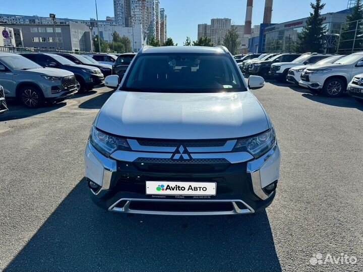 Mitsubishi Outlander 2.0 CVT, 2019, 98 121 км