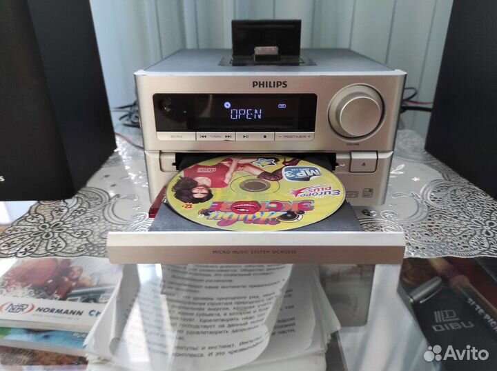 Музыкальный центр philips