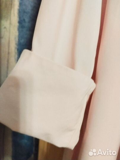 Блузка нежно -розовая