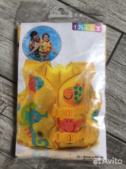 Жилет для плавания