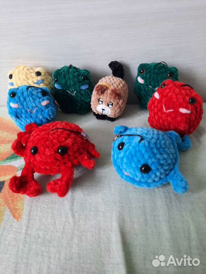 Лягушка брелок кит краб кот колобок