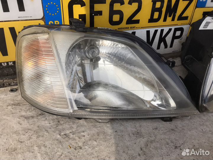 Фара левая, правая Renault Logan