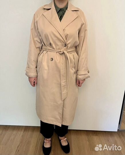 Плащ бежевый осенний