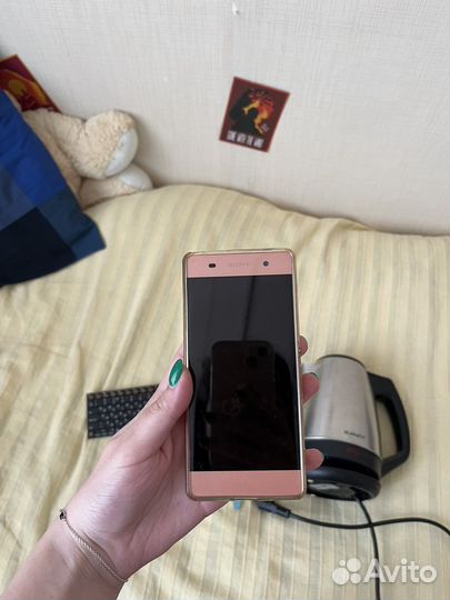 Электроника. Клавиатура, телефон, часы Swatch