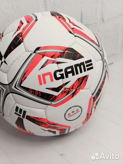 Футбольный мяч