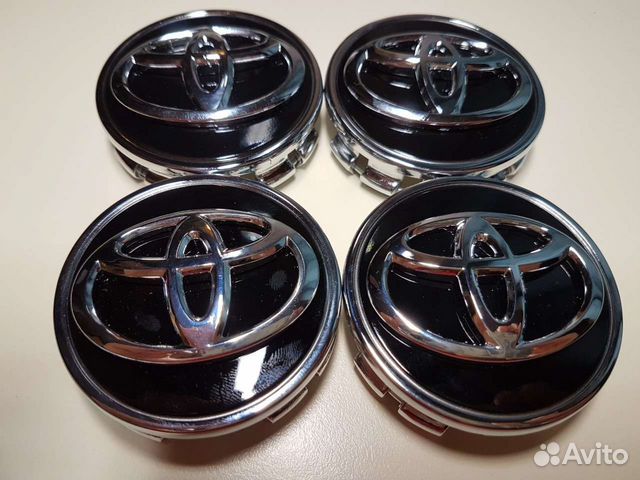 Заглушки дисков колпачки Toyota 62мм черные