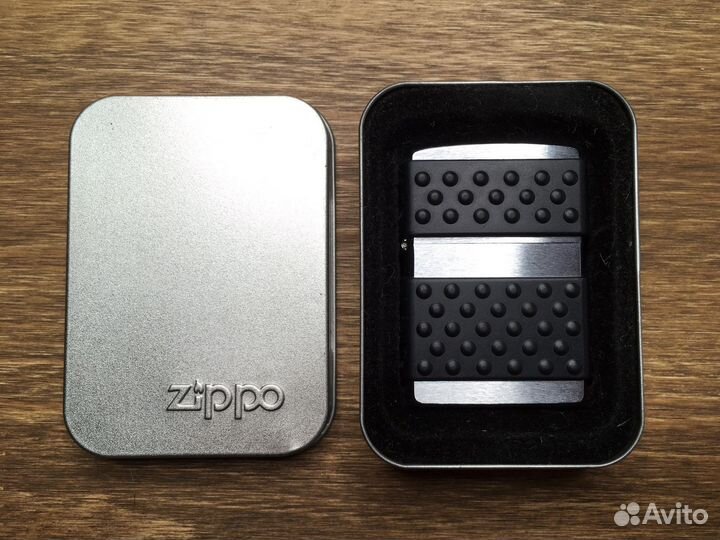 Зажигалка Zippo 2000г