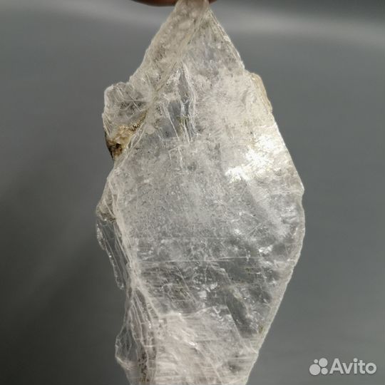 Кристалл гипса для коллекции