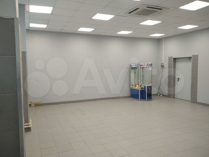 Торговая площадь, 56 м²