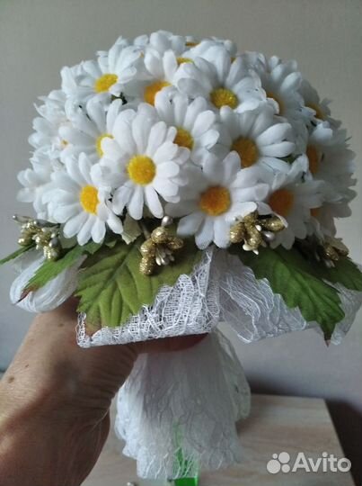 Букет невесты искусственный, бутоньерка в подарок