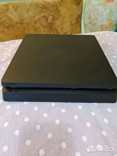 Sony PS4 slim 1tb