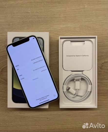 iPhone 12, 64 ГБ