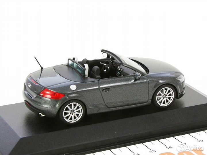 Модель 1/43 Audi TT roadster ‘06. серый металлик