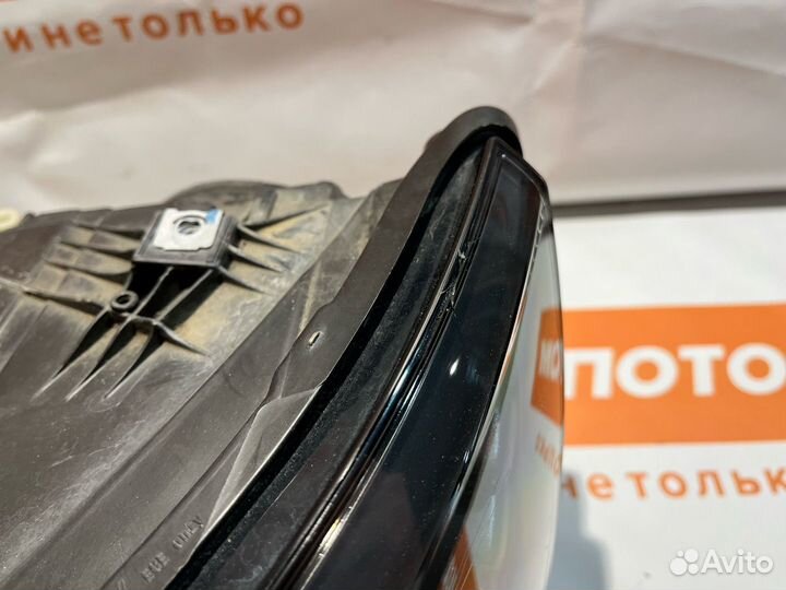 Фара ксенон лев. Volkswagen Tiguan рест. 2012