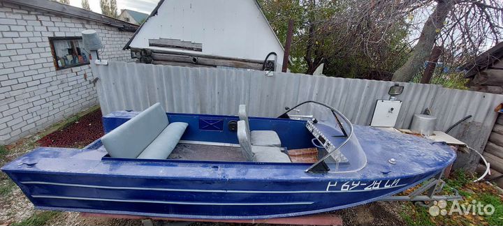 Лодка Днепр