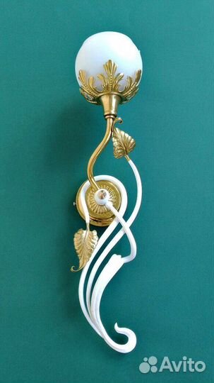 Светильник настенный металлический