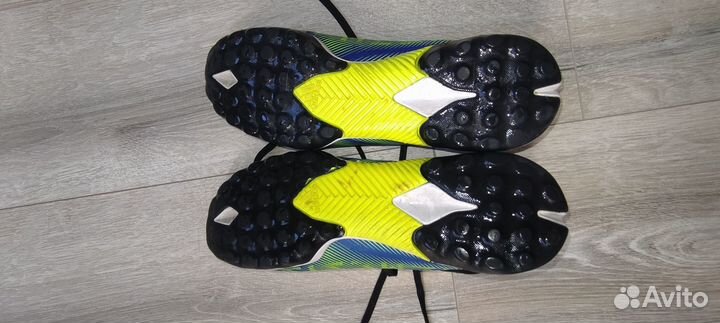 Футбольные бутсы Adidas Nemesis