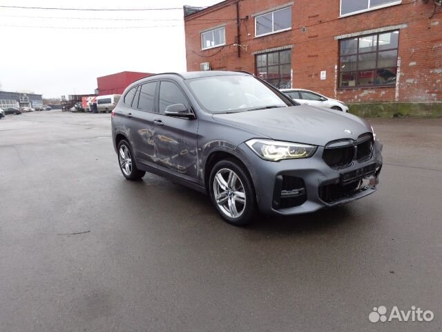 BMW X1 2.0 AT, 2021, битый, 99 000 км