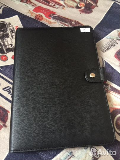 Чехлы на планшет