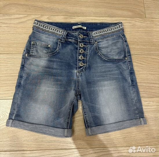 Шорты женские 42