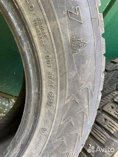 Nokian Tyres Hakkapeliitta 7 215/60 R16 99T