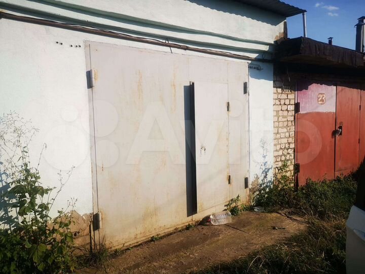 Гараж, > 30 м²