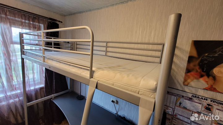 Кровать чердак IKEA свэрта