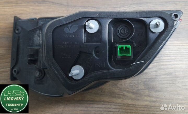 Фонарь крышки багажника (внутренний) правый Jaguar