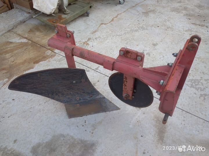 Плуг для минитрактора кмз-012